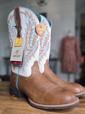 Ariat Round Up StretchFit Boots Womens 8.5B Sandstorm Ivory Western NWOB